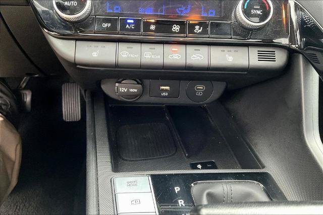Used 2025 Hyundai Elantra SEL FWD image 15