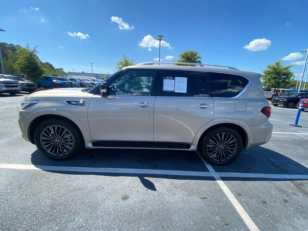 Used 2024 INFINITI QX80 Sensory AWD/4WD image 4