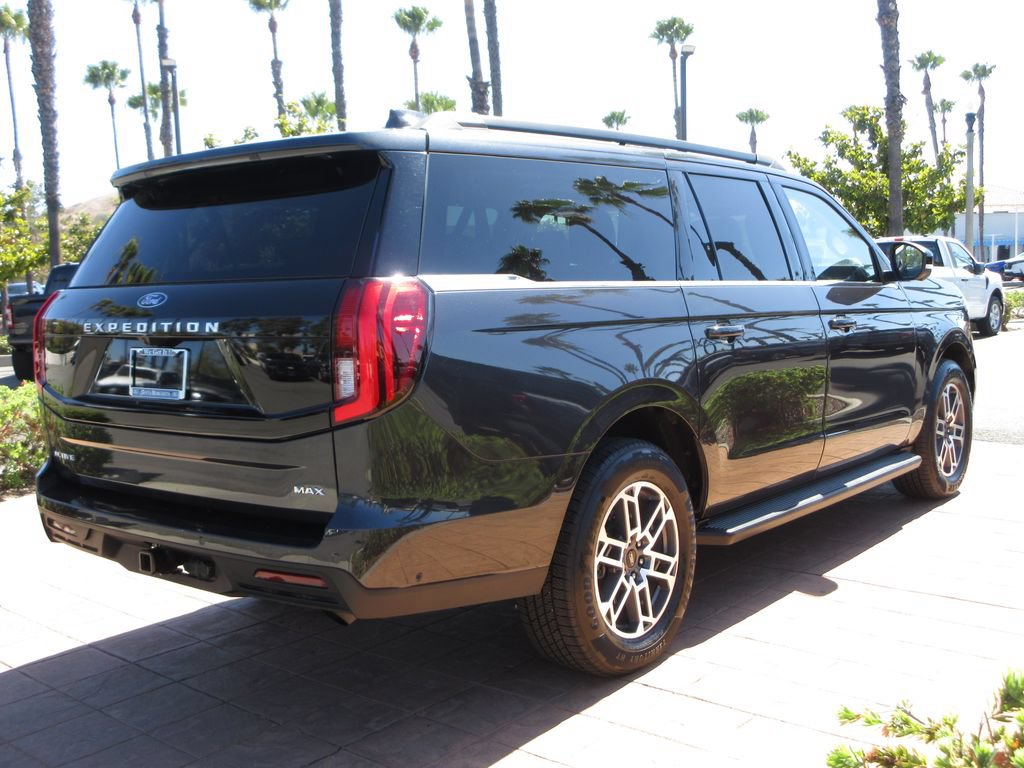 Certified 2025 Ford Expedition Max Active RWD image 4