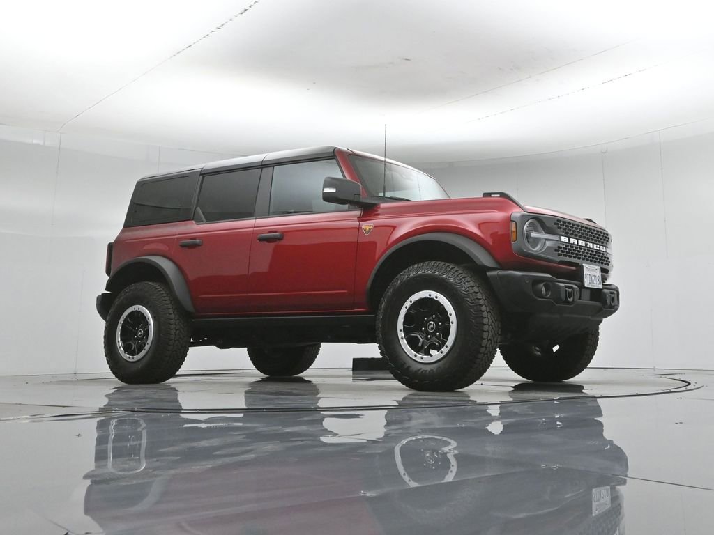 Certified 2025 Ford Bronco Badlands AWD/4WD video 2