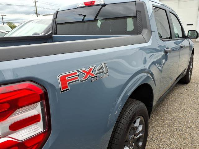 Certified 2025 Ford Maverick XLT w/ XLT Luxury Package AWD/4WD image 2