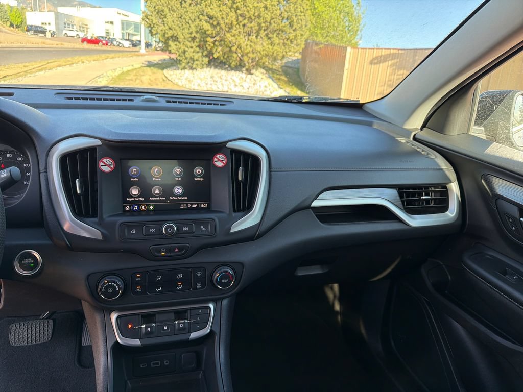 Used 2024 GMC Terrain SLE AWD/4WD image 17