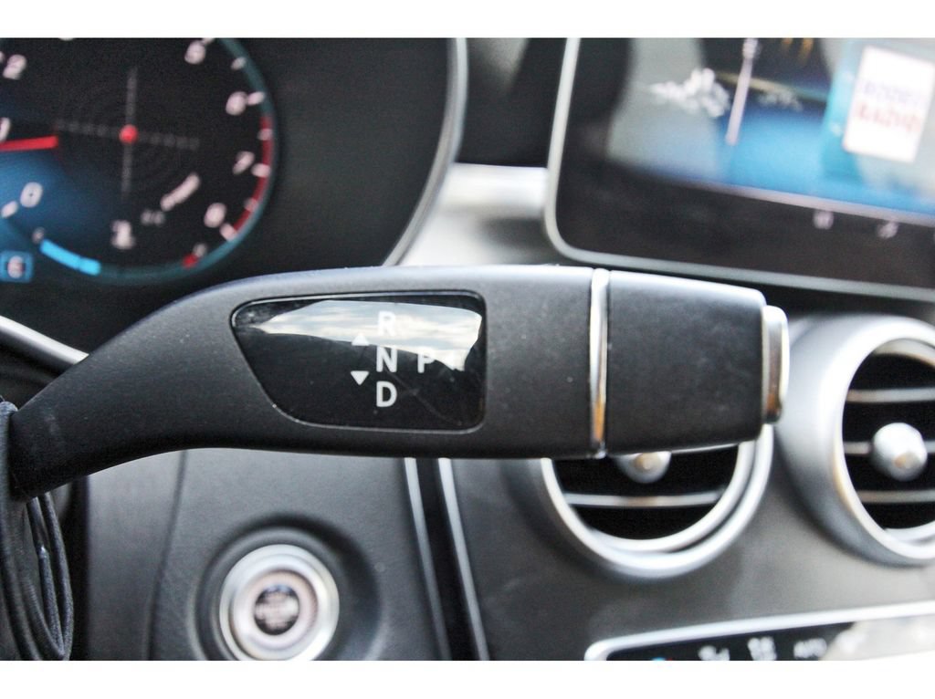 Used 2021 Mercedes-Benz C 300 Sedan image 22