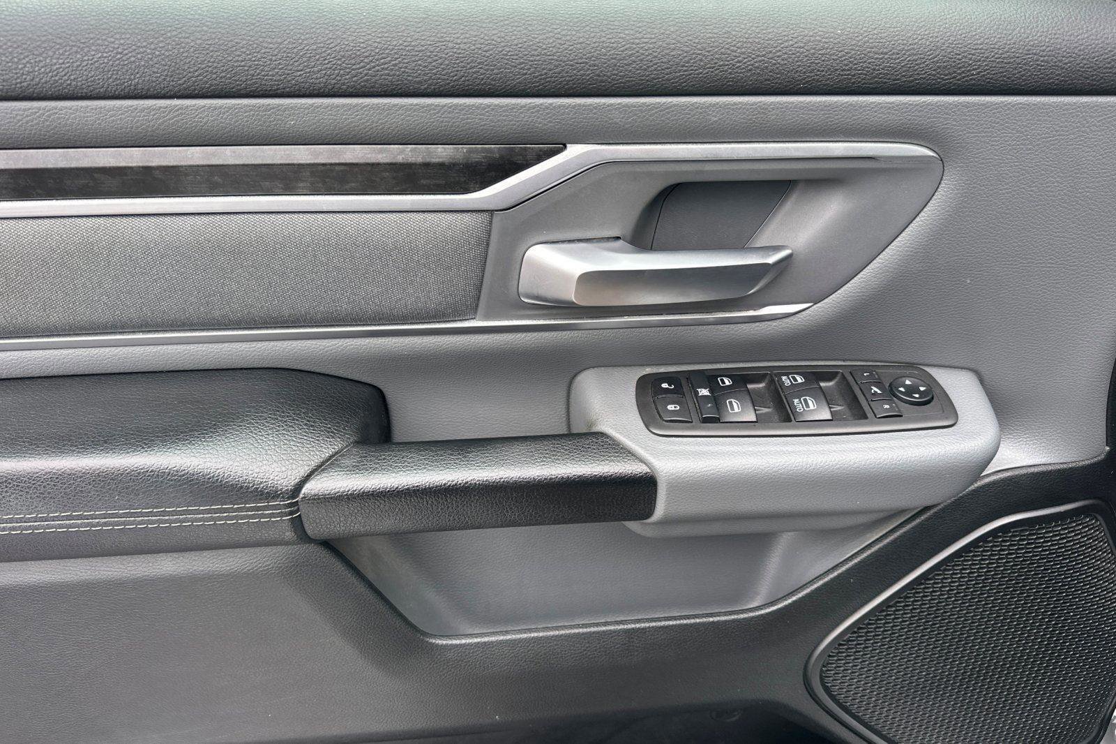 Used 2021 RAM 1500 Big Horn image 16