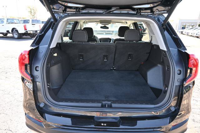 Used 2022 GMC Terrain SLE w/ Driver Convenience Package AWD/4WD image 12