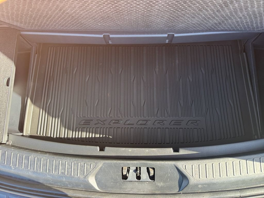 Certified 2025 Ford Explorer ST AWD/4WD image 36
