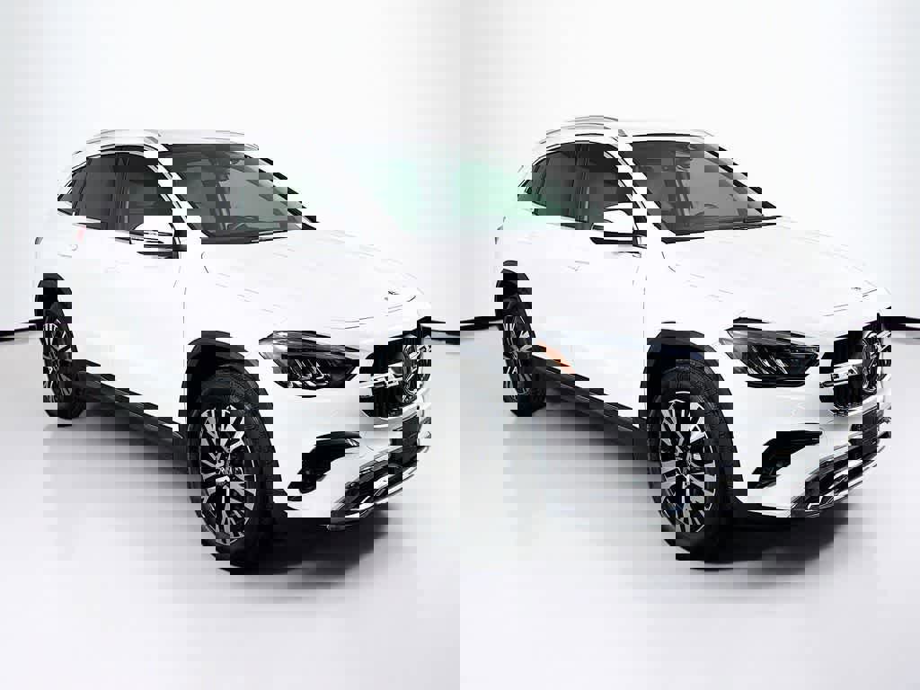 Used 2025 Mercedes-Benz GLA 250 4MATIC image 7