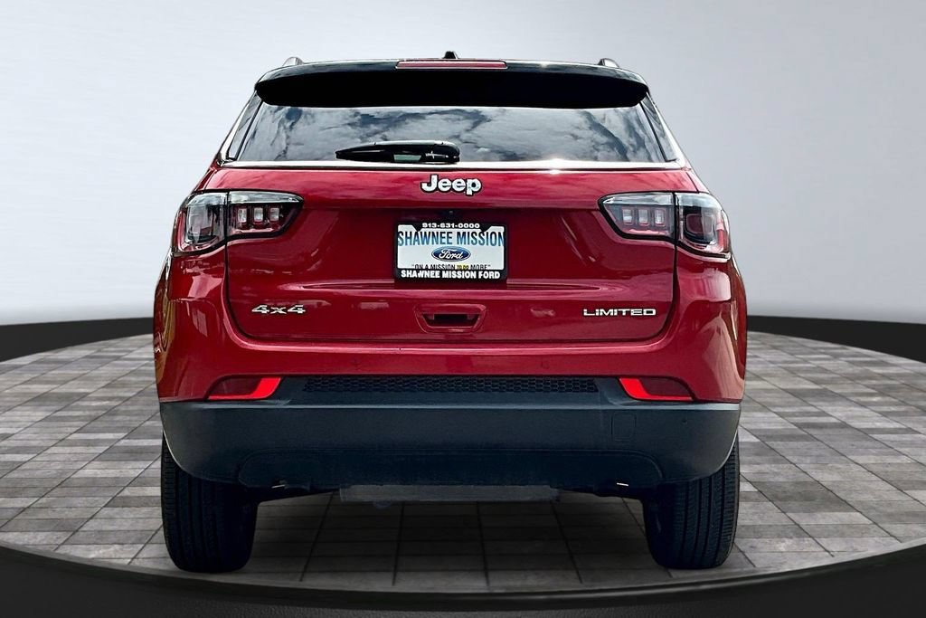 Used 2025 Jeep Compass Limited AWD/4WD image 5