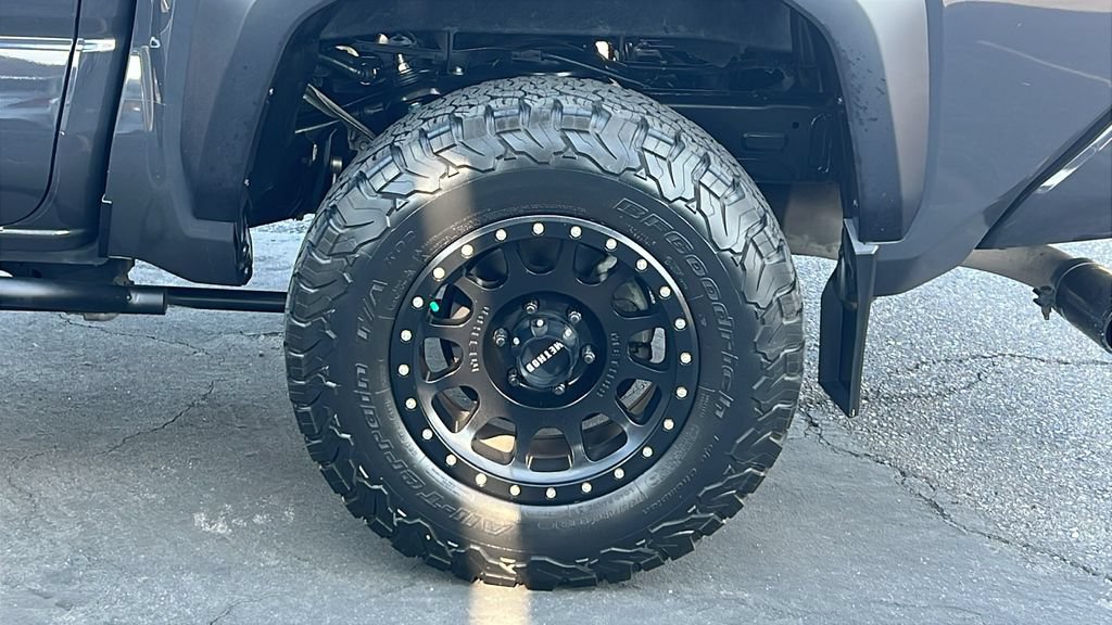 Used 2024 Toyota Tacoma TRD Off-Road w/ TRD Off Road Upgrade Package AWD/4WD image 7