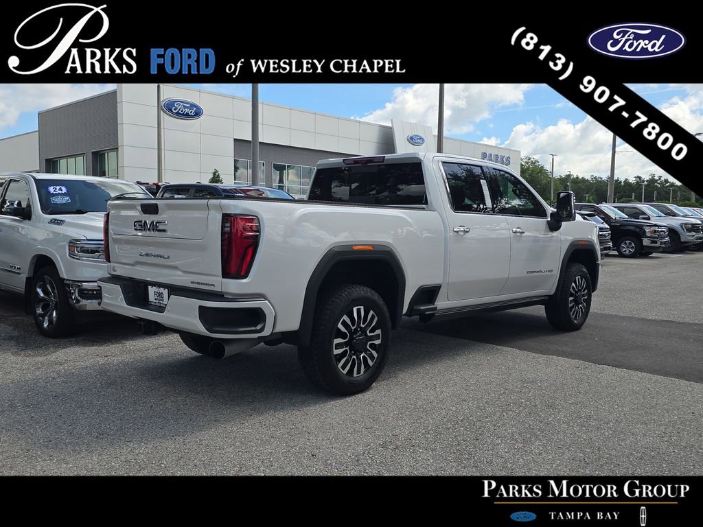Used 2025 GMC Sierra 2500 Denali Ultimate AWD/4WD image 4