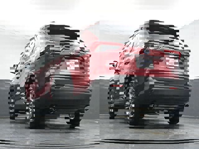 Used 2024 Toyota RAV4 XLE AWD/4WD image 9