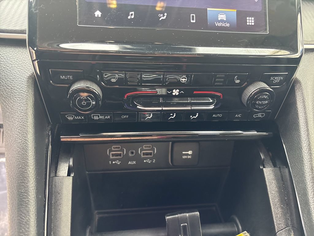 Used 2023 Jeep Grand Cherokee L Laredo AWD/4WD image 19