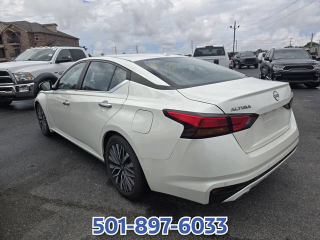 Used 2024 Nissan Altima 2.5 SV w/ SV Premium Package FWD image 2