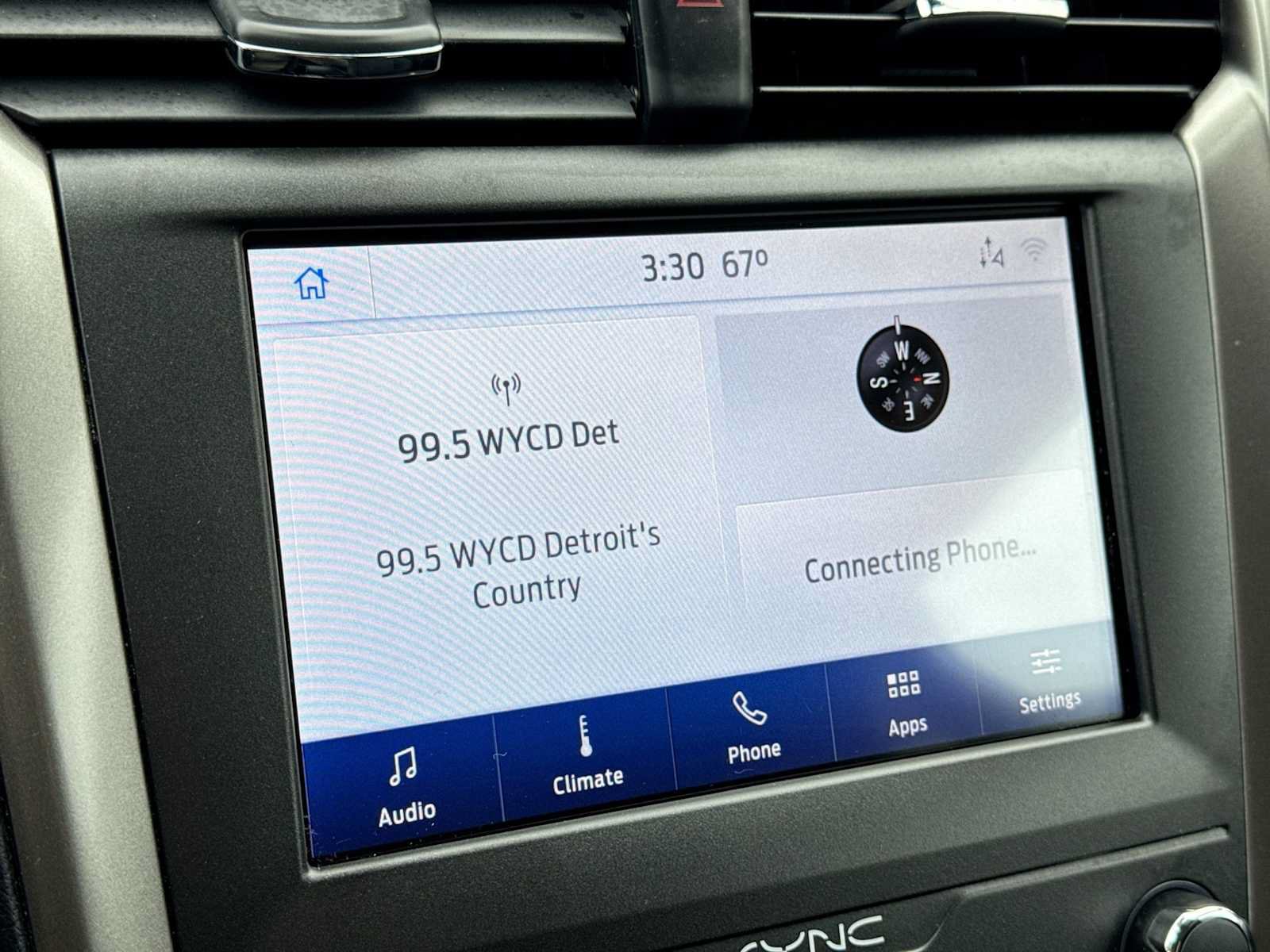 Certified 2020 Ford Fusion SE FWD image 28