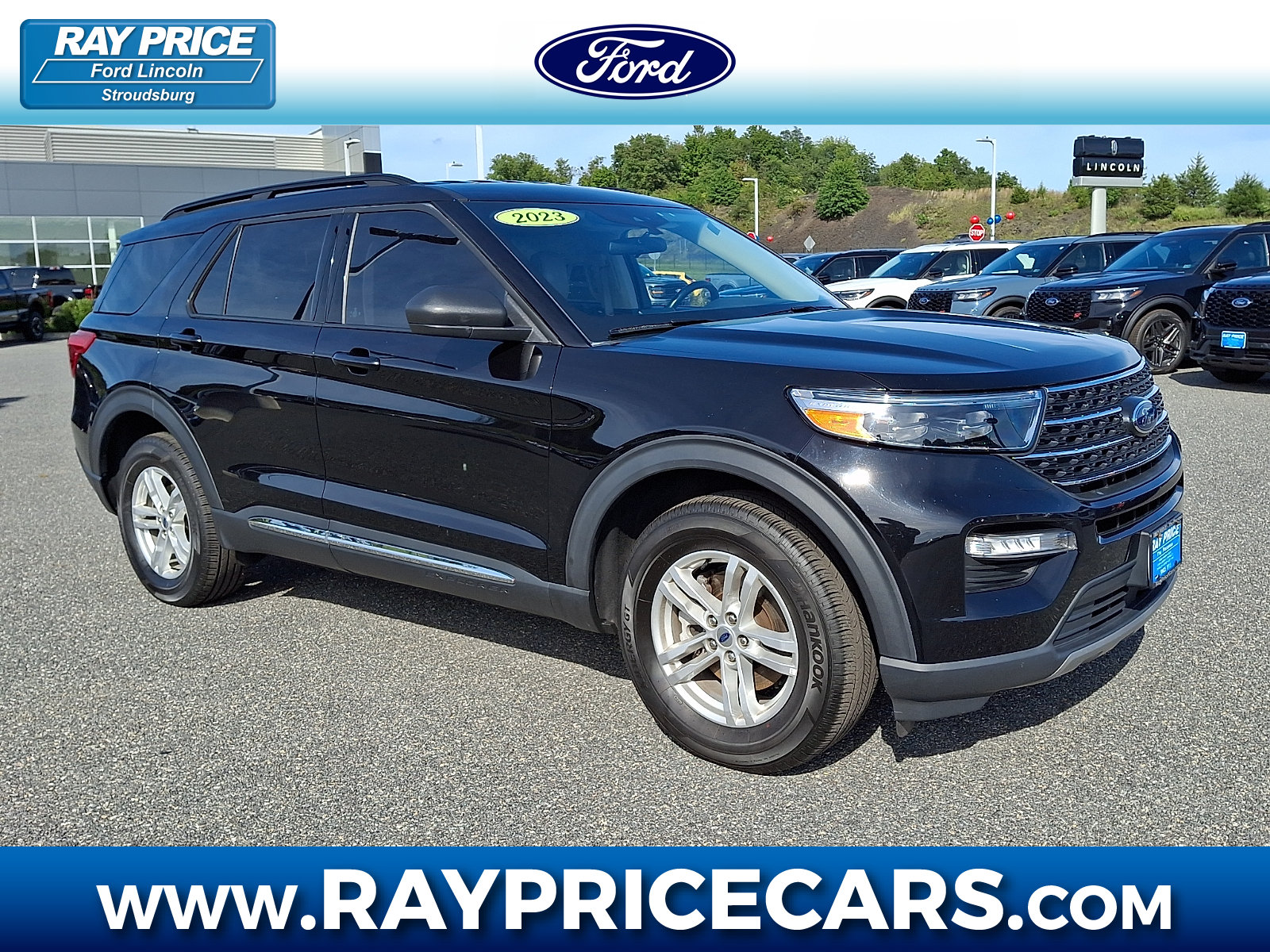 Certified 2023 Ford Explorer XLT w/ Equipment Group 202A AWD/4WD image 1