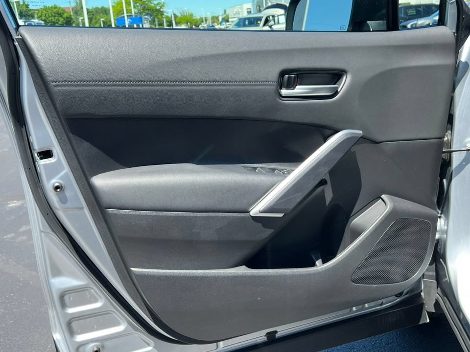 Used 2023 Toyota Corolla Cross AWD Hybrid image 12