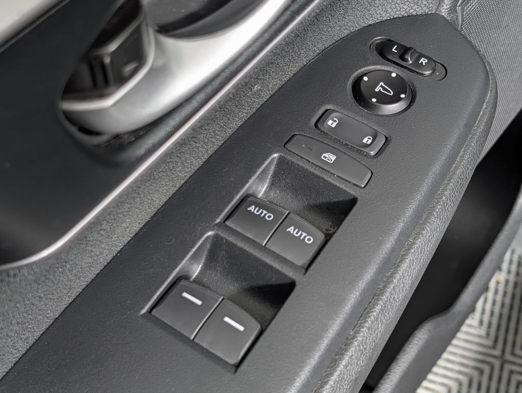 Used 2020 Honda CR-V EX image 27