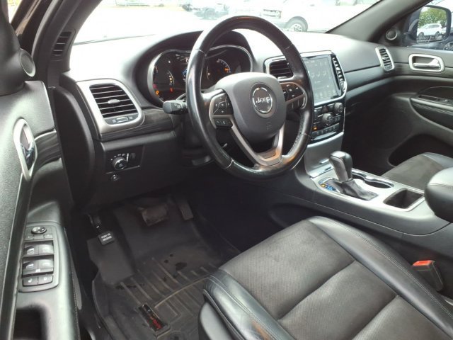 Used 2020 Jeep Grand Cherokee Altitude AWD/4WD image 19