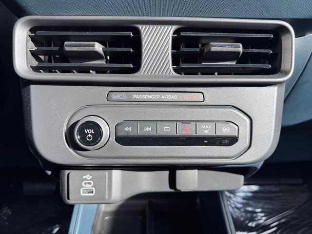 Certified 2025 Ford Maverick XL w/ Equipment Group 102A AWD/4WD image 17