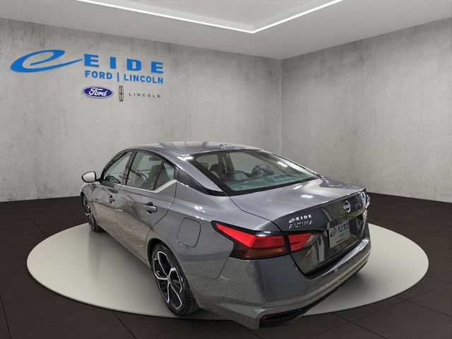 Used 2024 Nissan Altima 2.5 SR FWD image 8