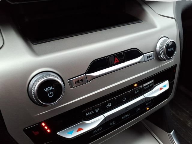 Certified 2022 Ford Explorer XLT w/ Equipment Group 202A image 17