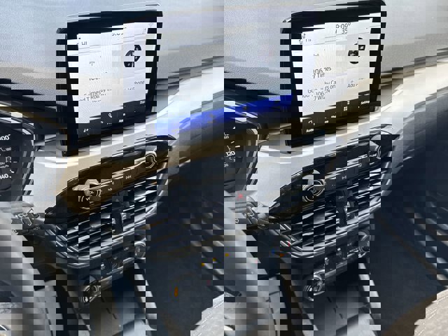 Certified 2022 Ford Escape SE w/ Cold Weather Package image 9