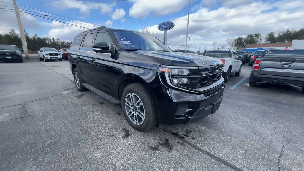 Certified 2025 Ford Expedition Active AWD/4WD image 14