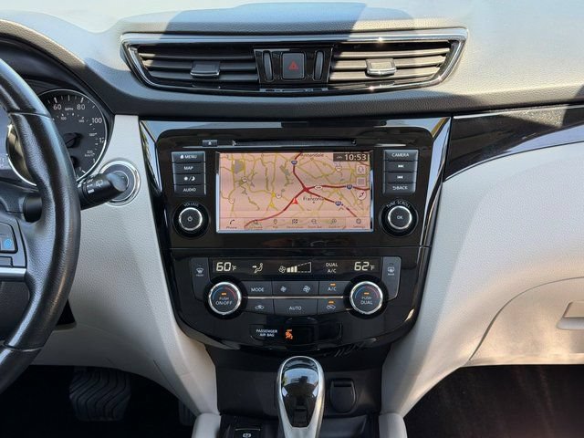 Used 2022 Nissan Rogue Sport SL AWD/4WD image 5
