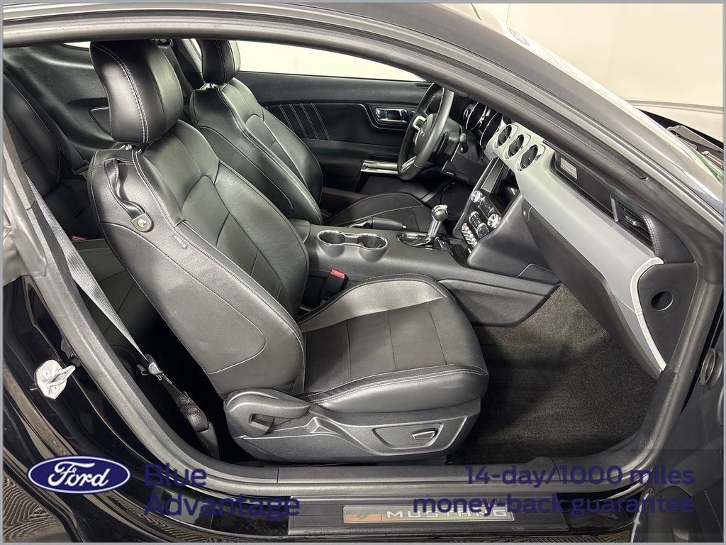 Certified 2017 Ford Mustang Premium RWD image 4