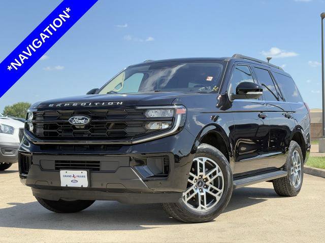 Certified 2025 Ford Expedition Active AWD/4WD image 2