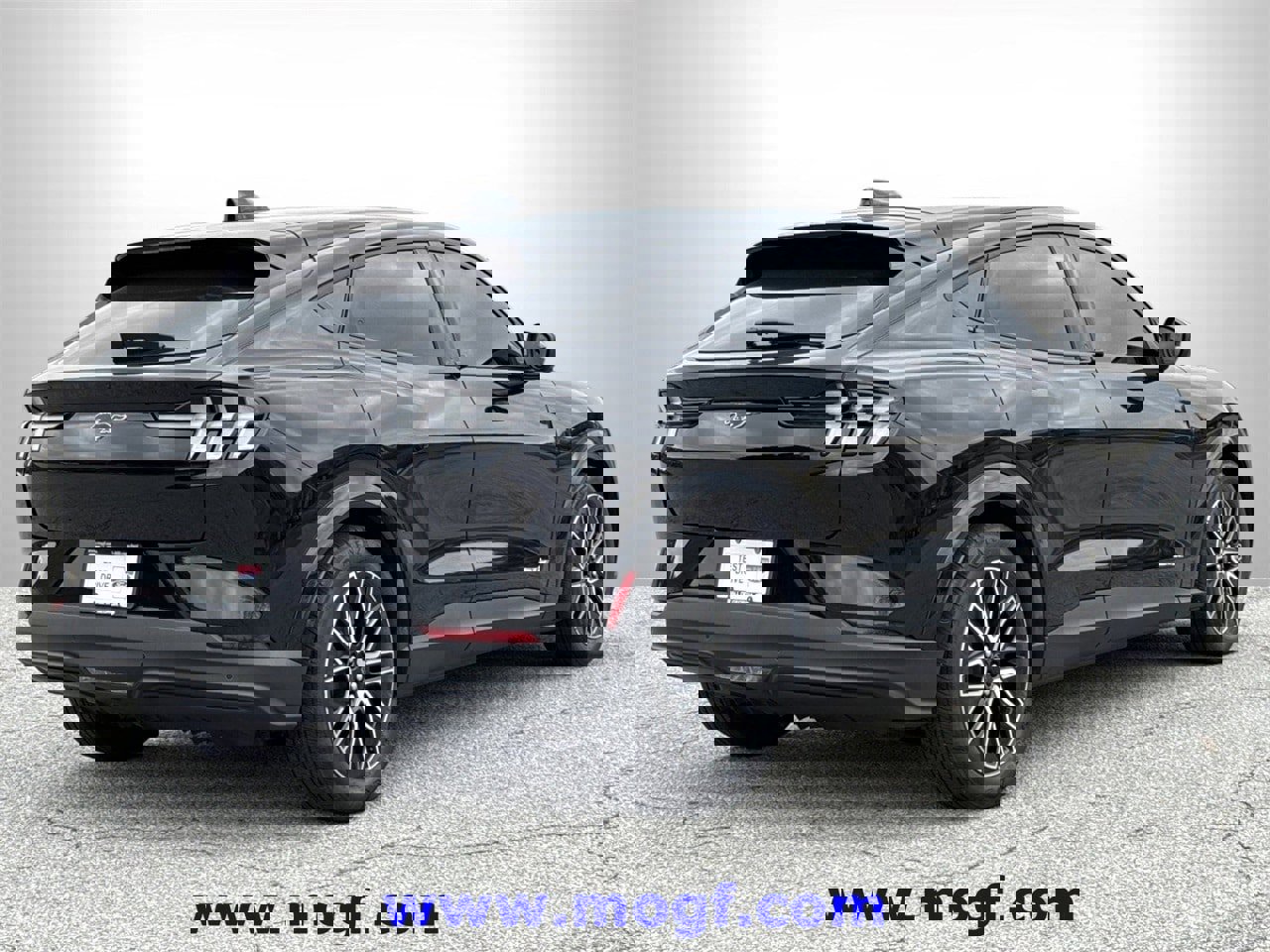 Certified 2025 Ford Mustang Mach-E Premium image 32