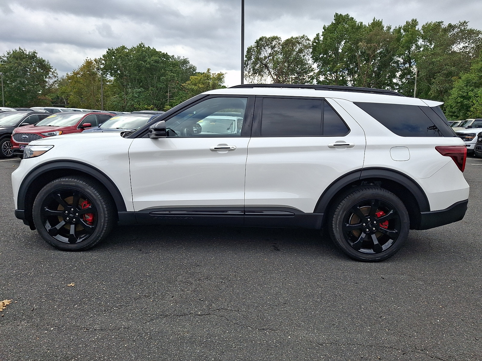 Certified 2024 Ford Explorer ST w/ Equipment Group 401A AWD/4WD image 6