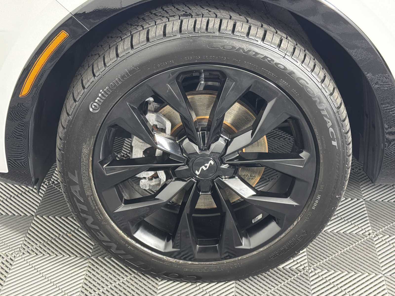 Used 2022 Kia Sorento SX FWD image 11