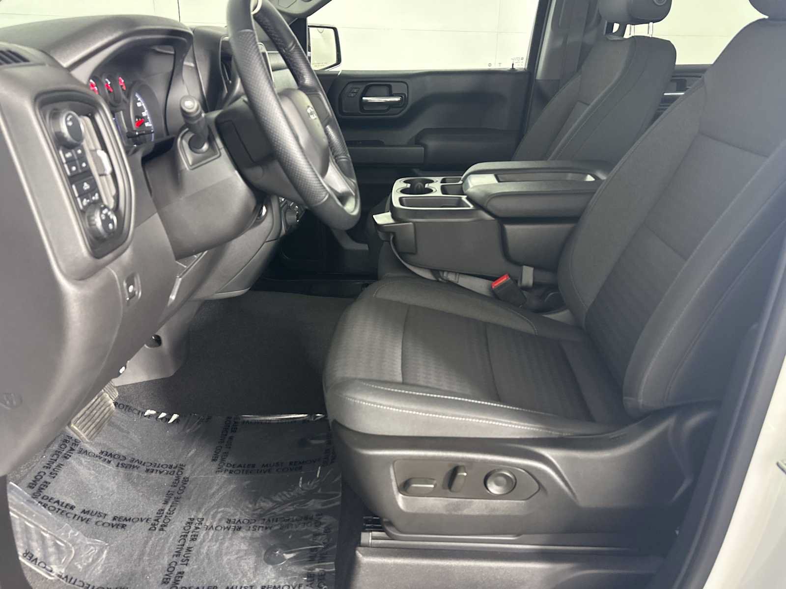 Used 2022 Chevrolet Silverado 1500 Custom Trail Boss AWD/4WD image 12