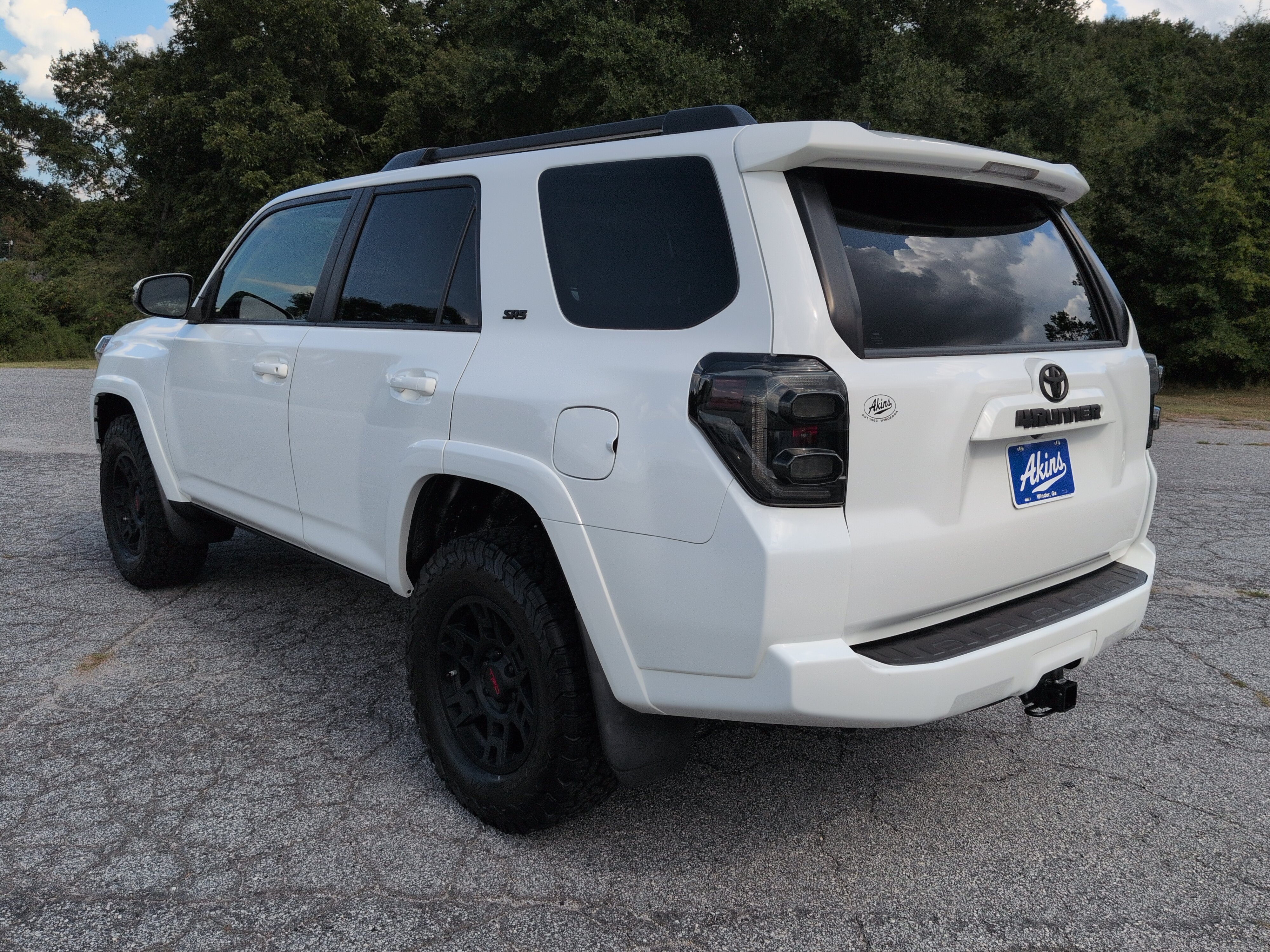 Used 2018 Toyota 4Runner SR5 Premium AWD/4WD image 5