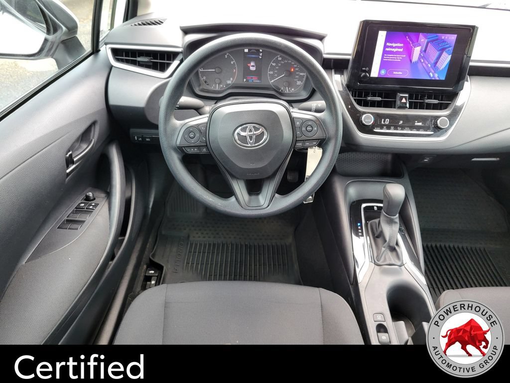 Used 2025 Toyota Corolla LE FWD image 18