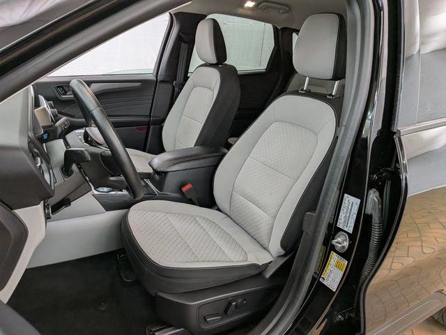 Certified 2023 Ford Escape Active AWD/4WD image 11