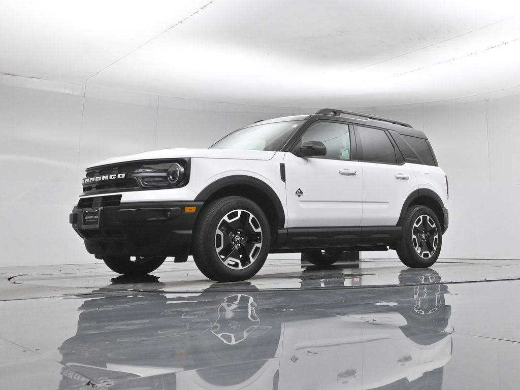 Certified 2024 Ford Bronco Sport Outer Banks w/ Tech Package AWD/4WD image 48
