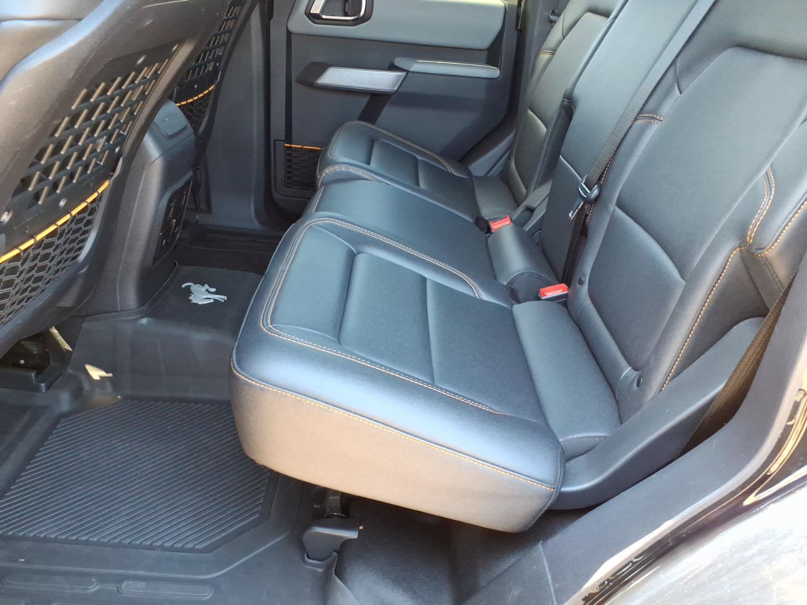 Certified 2022 Ford Bronco Badlands AWD/4WD image 11