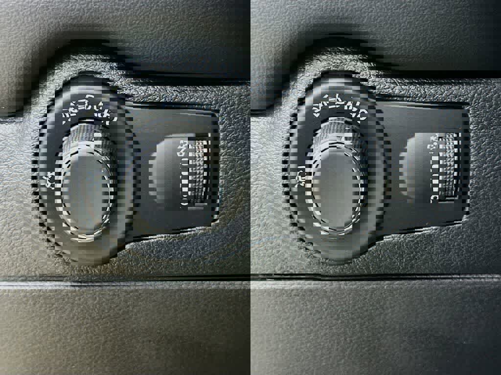 Used 2025 Dodge Durango R/T image 27