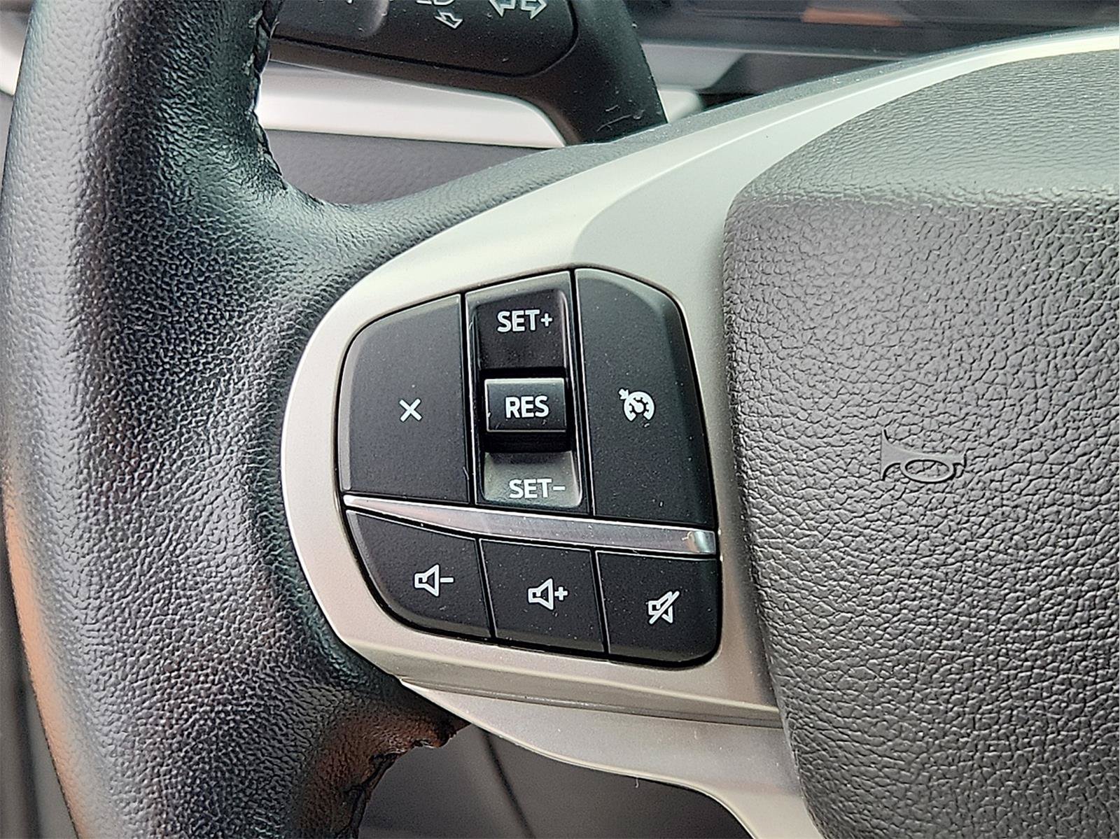 Certified 2023 Ford Explorer XLT AWD/4WD image 17
