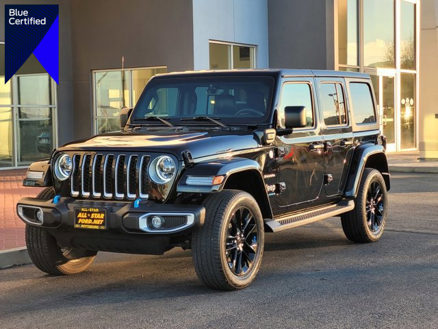 Used 2023 Jeep Wrangler Unlimited Sahara image 1