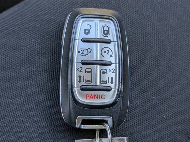 Used 2023 Chrysler Voyager LX image 27