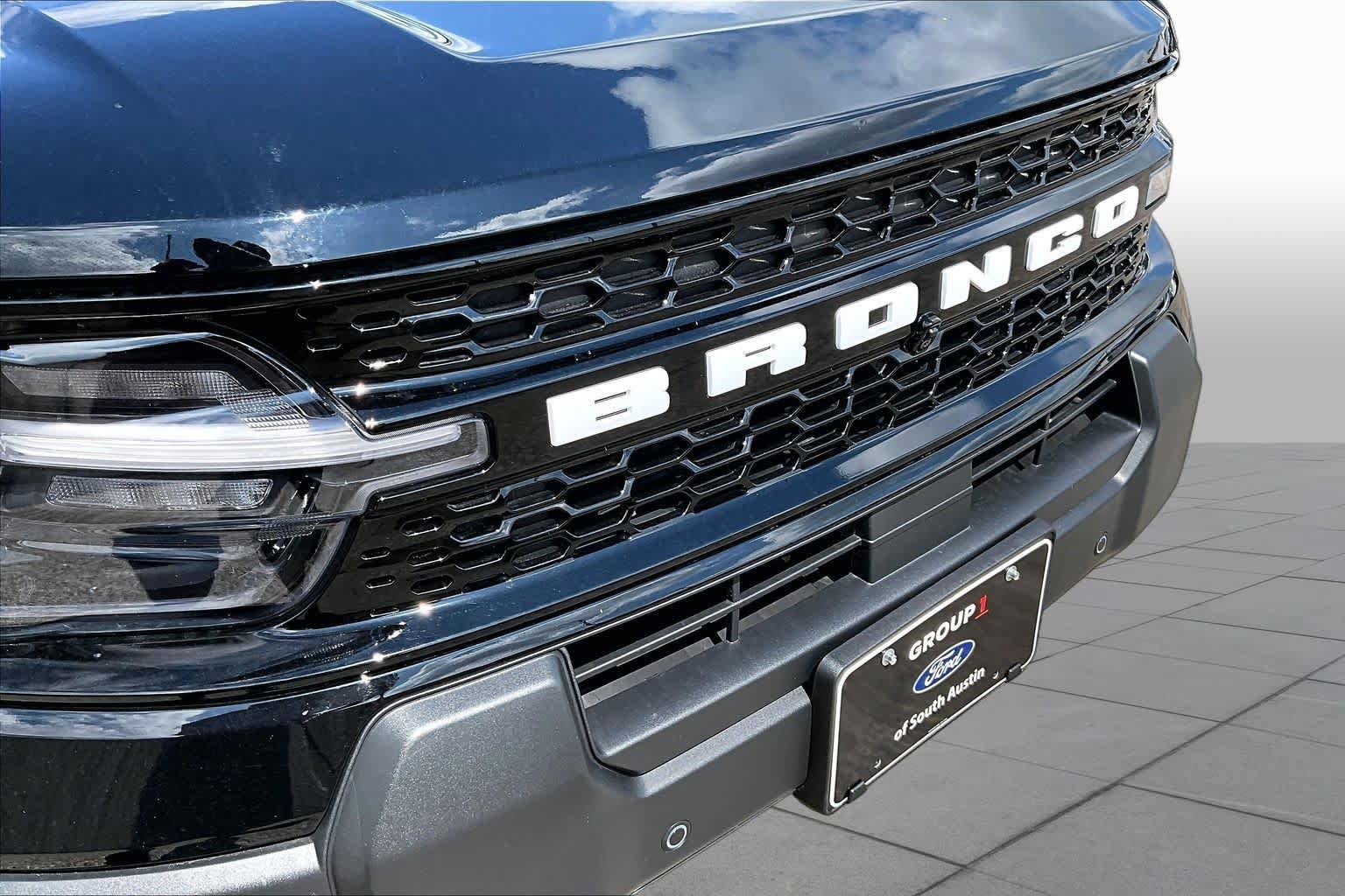 Certified 2025 Ford Bronco Sport Outer Banks w/ Outer Banks Tech Package+ AWD/4WD image 30