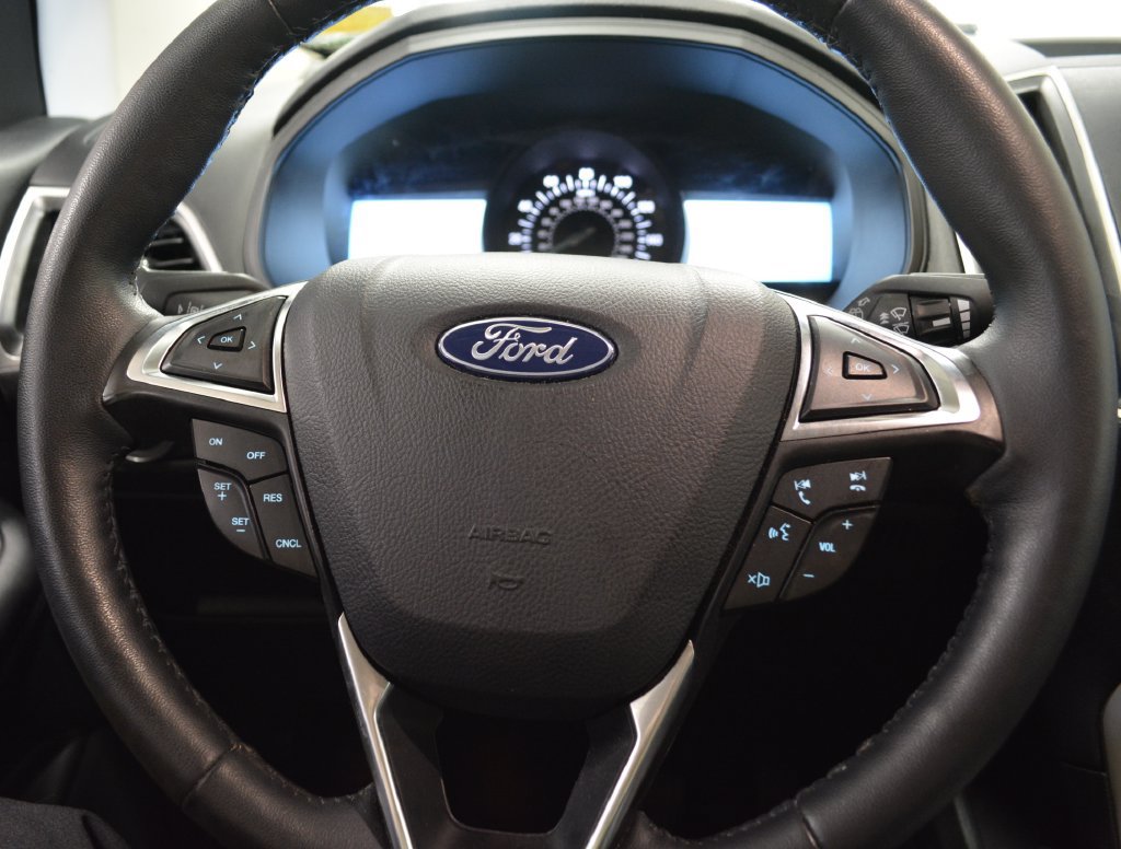 Certified 2024 Ford Edge SEL w/ Convenience Package AWD/4WD image 17
