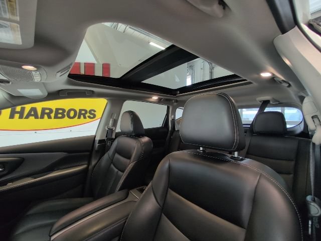 Used 2024 Nissan Murano SV AWD/4WD image 28