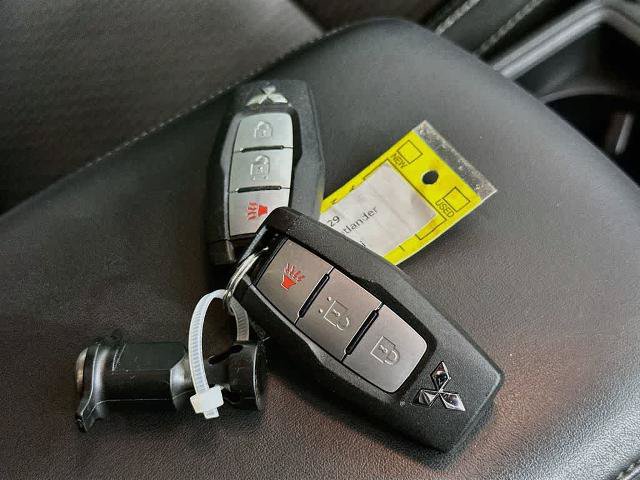 Used 2024 Mitsubishi Outlander ES FWD image 21