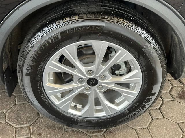 Certified 2023 Ford Escape Active w/ Tech Pack #2 FWD image 6