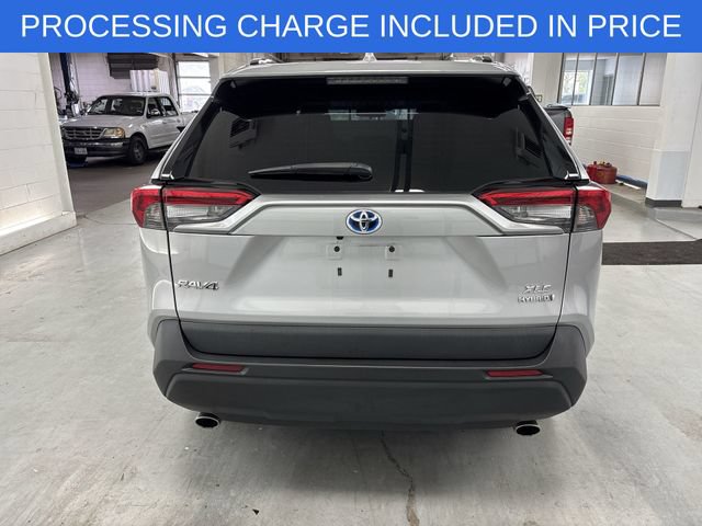 Used 2022 Toyota RAV4 XLE w/ Protection Package (TMS) AWD/4WD image 27