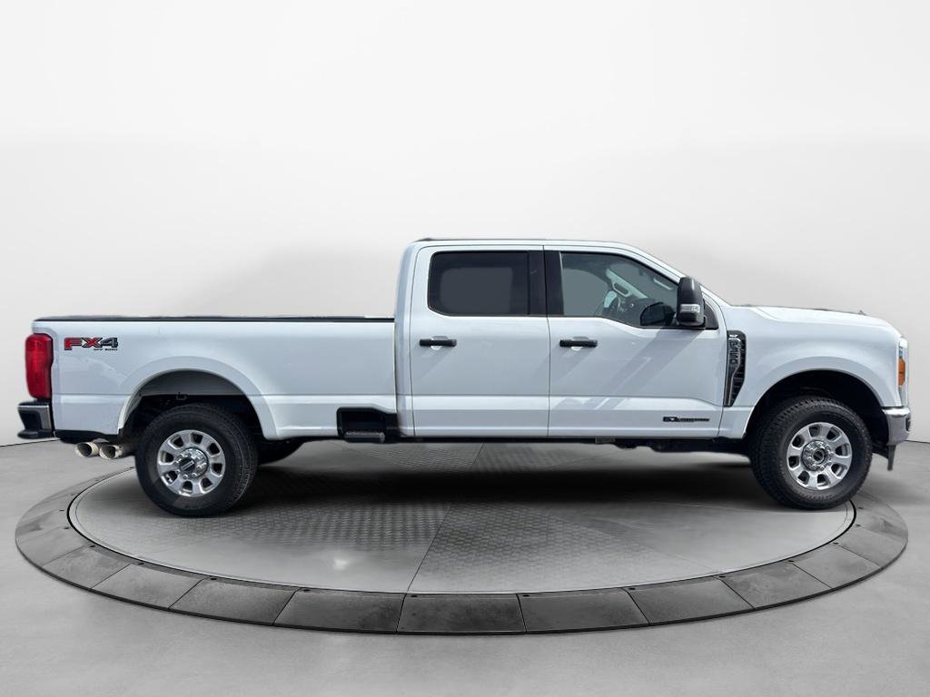 Certified 2023 Ford F350 XLT w/ FX4 Off-Road Package AWD/4WD image 5